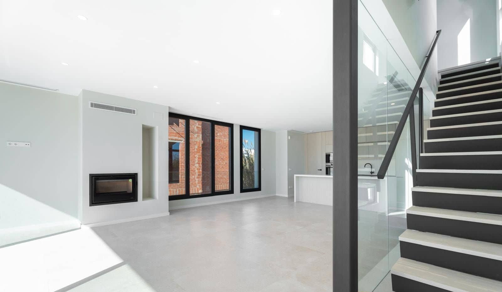 5 soveværelse Villa til salg i Oliva med swimmingpool garage - € 950.000 (Ref: 9094568)