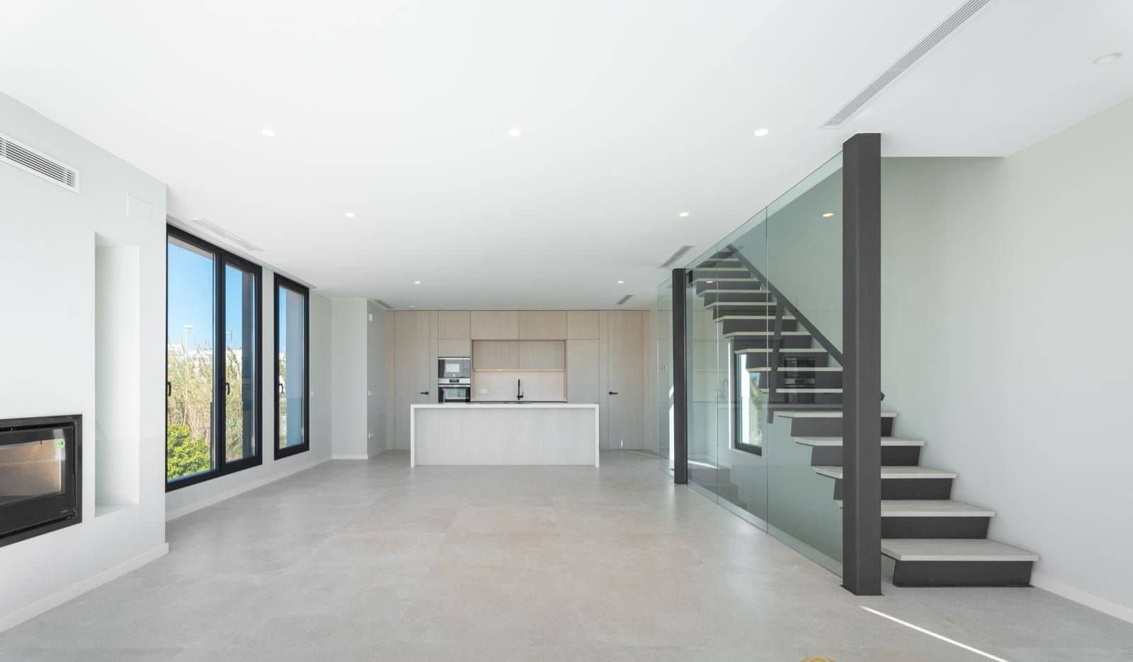 5 soveværelse Villa til salg i Oliva med swimmingpool garage - € 950.000 (Ref: 9094568)