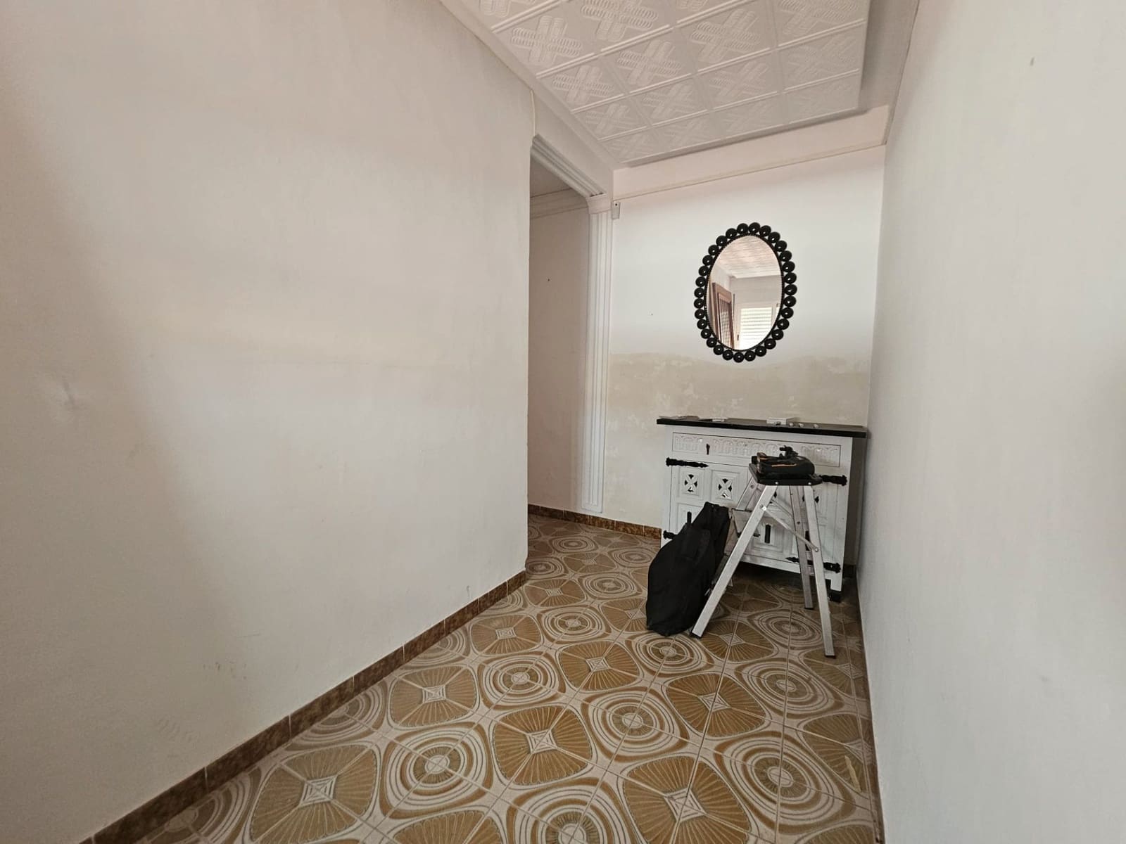 4 bedroom Flat for sale in Gandia - € 80,000 (Ref: 9129368)