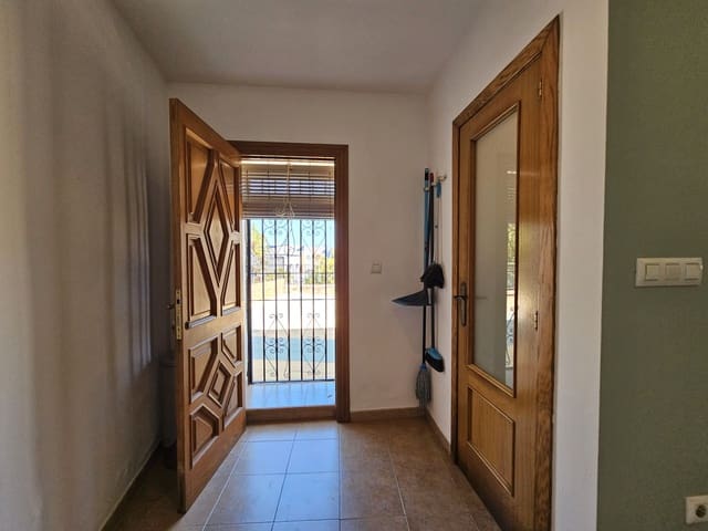 Casa de 5 habitaciones en Oliva Pueblo, Oliva en venta - 229.900 € (Ref: 9146564)