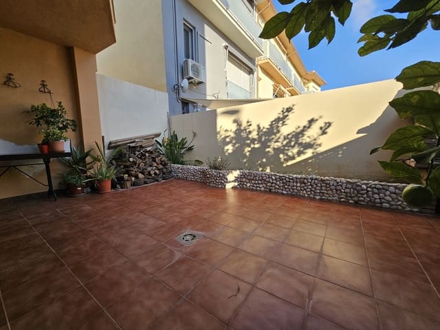 4 bedroom Townhouse for sale in Beniflá with garage - € 230,000 (Ref: 9161880)