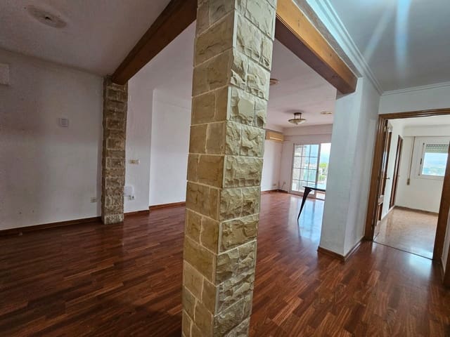 3 sovrum Lägenhet till salu i Gandia med garage - 159 000 € (Ref: 9182021)