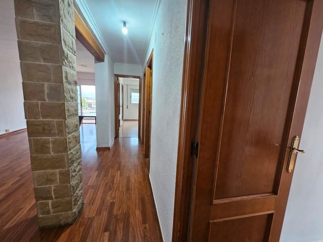 3 sovrum Lägenhet till salu i Gandia med garage - 159 000 € (Ref: 9182021)