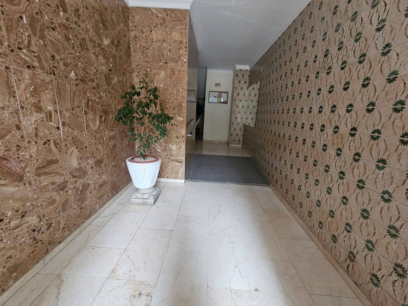 3 soveværelse Lejlighed til salg i Gandia med garage - € 159.000 (Ref: 9182021)