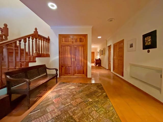 4 quarto Moradia para venda em Gandia com piscina garagem - 1 700 000 € (Ref: 9199713)