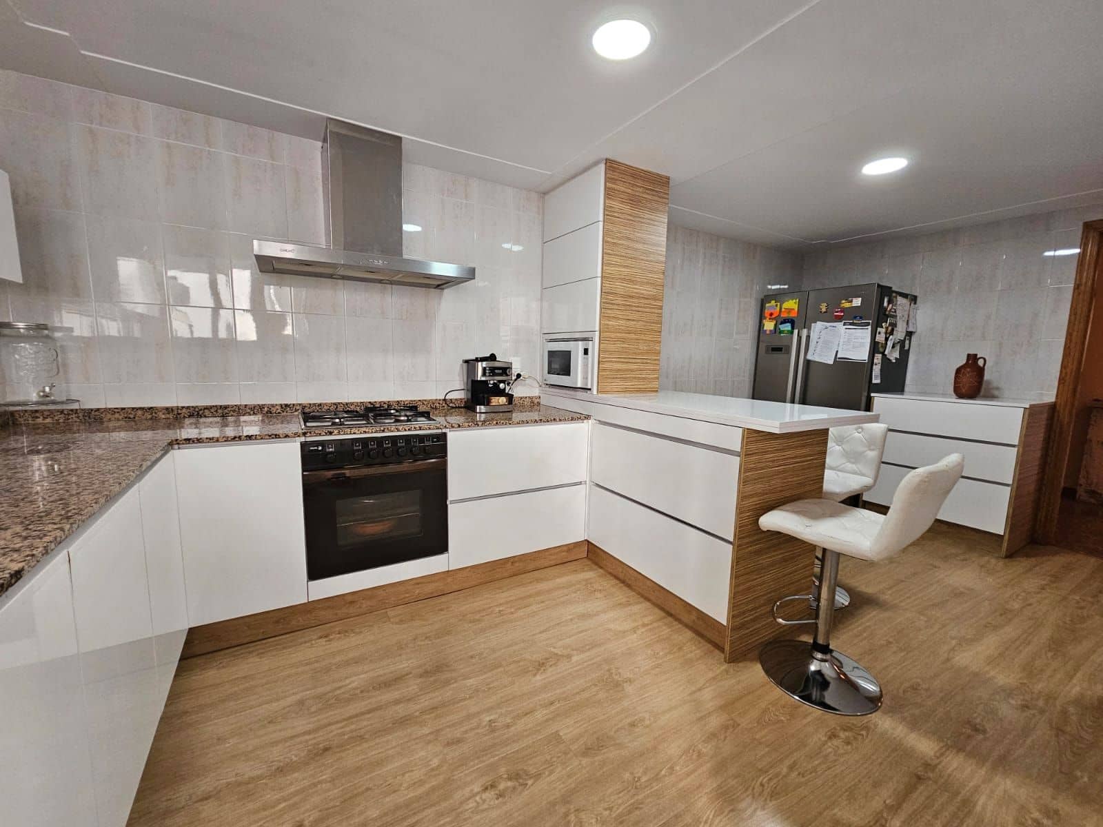 3 bedroom Flat for sale in Gandia - € 180,000 (Ref: 9201613)