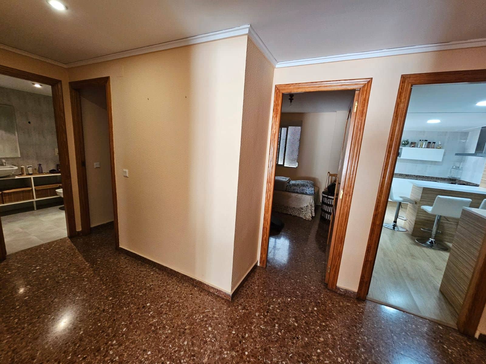 3 bedroom Flat for sale in Gandia - € 180,000 (Ref: 9201613)