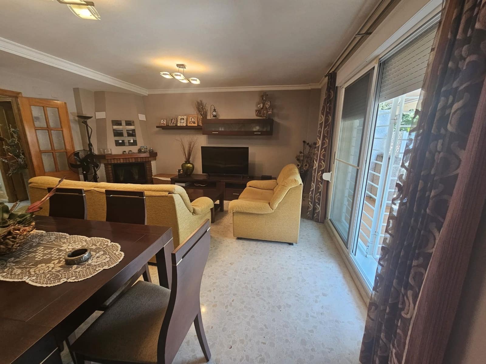 4 soverom Hus til salgs i Gandia med garasje - € 298 000 (Ref: 9203272)