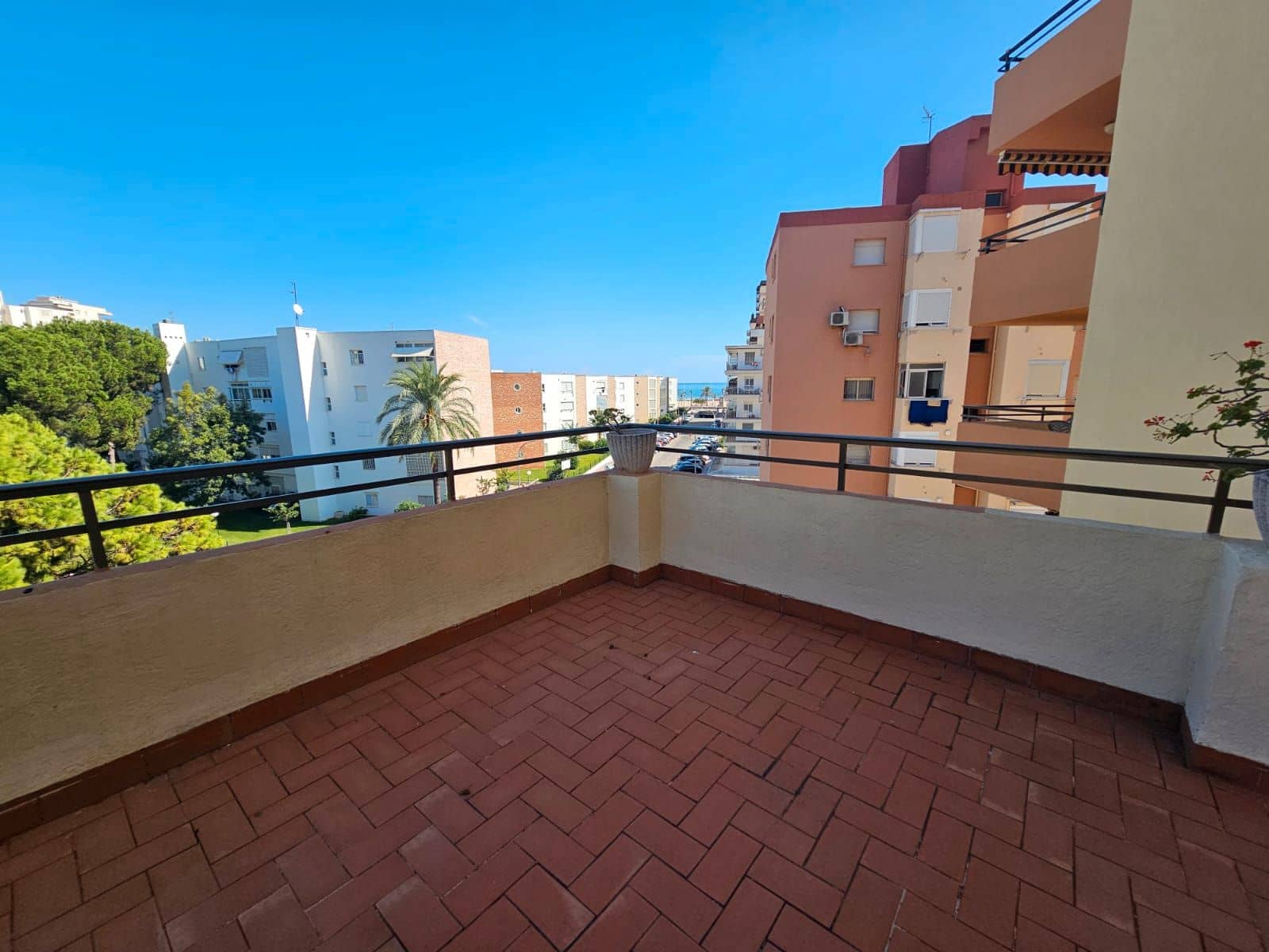 3 soveværelse Lejlighed til salg i Gandia med swimmingpool garage - € 309.000 (Ref: 9221455)