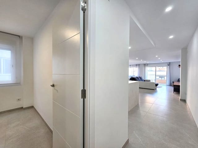 3 slaapkamer Flat te koop in Gandia met garage - € 235.000 (Ref: 9325806)