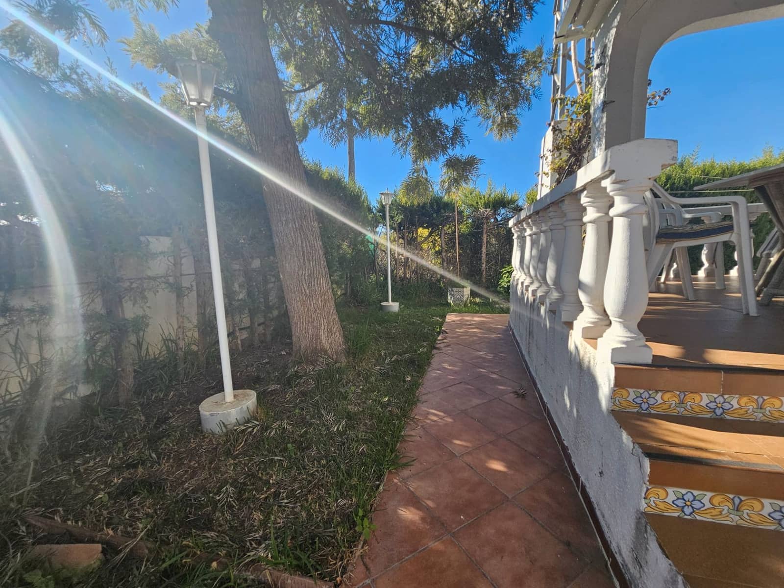 3 slaapkamer Halfvrijstaande villa te koop in Miramar met garage - € 220.000 (Ref: 9397961)