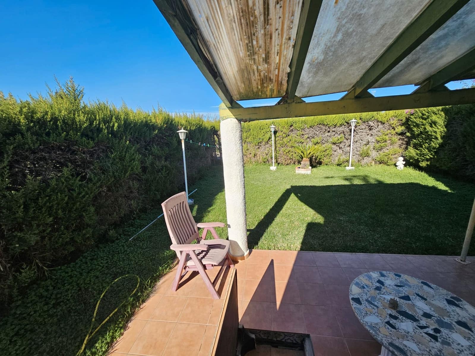 3 slaapkamer Halfvrijstaande villa te koop in Miramar met garage - € 220.000 (Ref: 9397961)