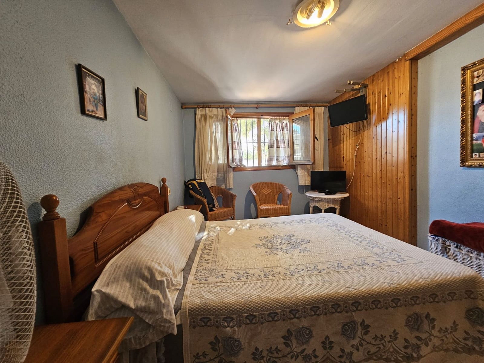 3 slaapkamer Halfvrijstaande villa te koop in Miramar met garage - € 220.000 (Ref: 9397961)