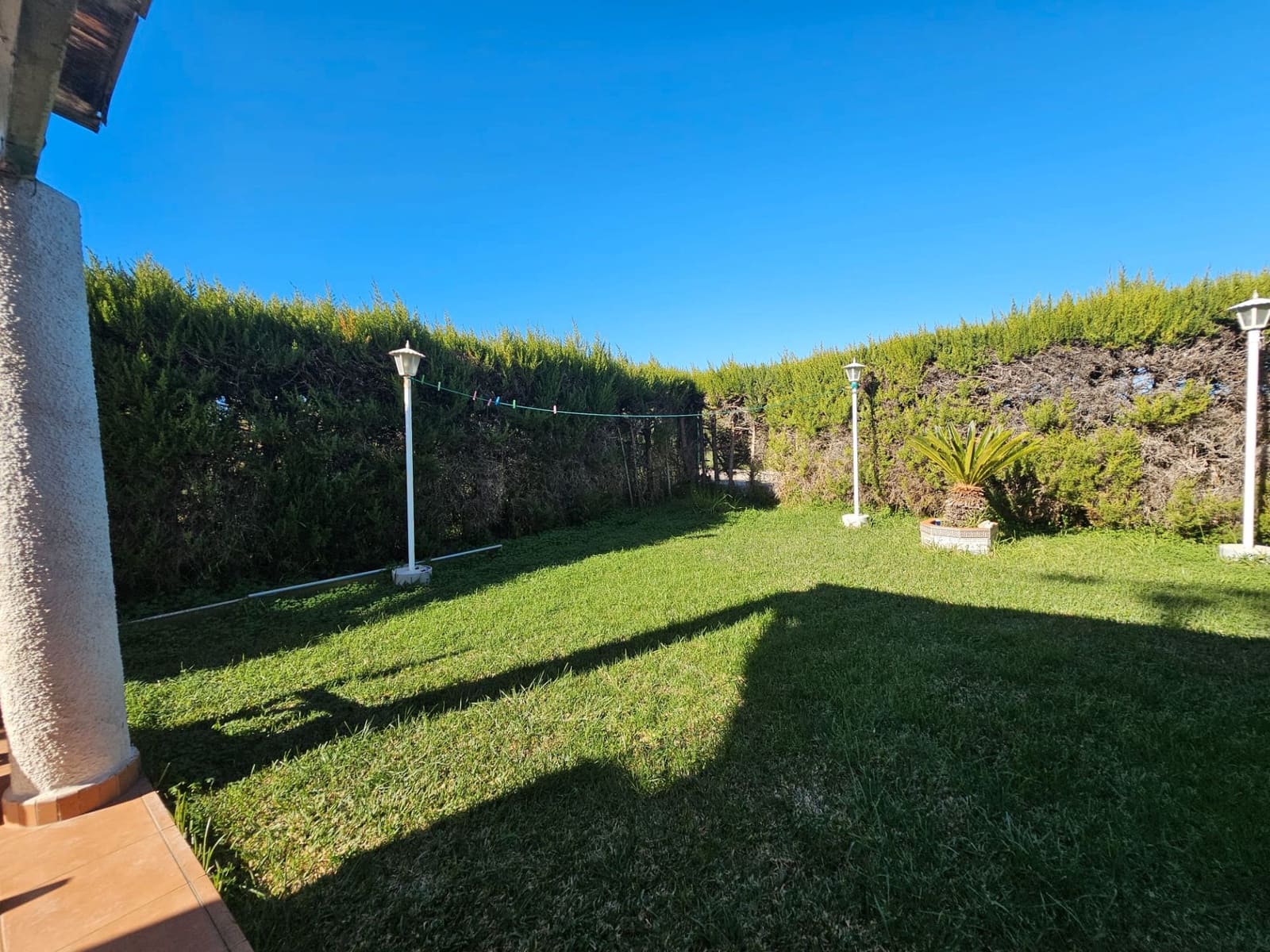 3 slaapkamer Halfvrijstaande villa te koop in Miramar met garage - € 220.000 (Ref: 9397961)