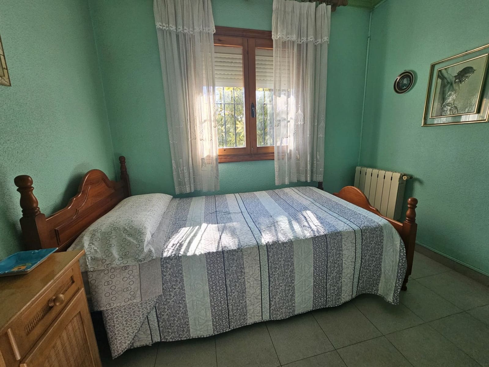 3 slaapkamer Halfvrijstaande villa te koop in Miramar met garage - € 220.000 (Ref: 9397961)