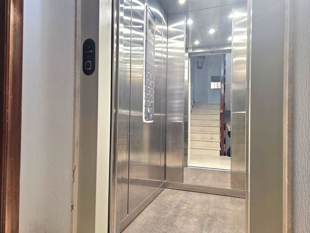 3 soveværelse Penthouse til salg i Gandia med swimmingpool garage - € 319.900 (Ref: 9413237)