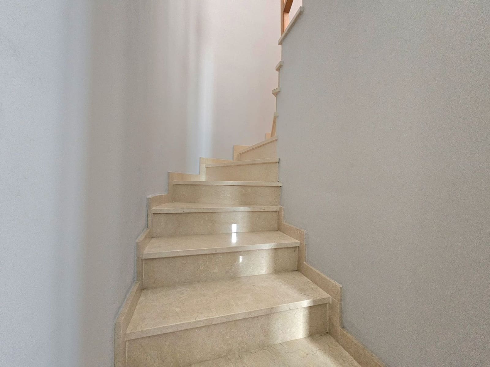 4 soveværelse Villa til salg i Oliva med garage - € 524.900 (Ref: 9421791)