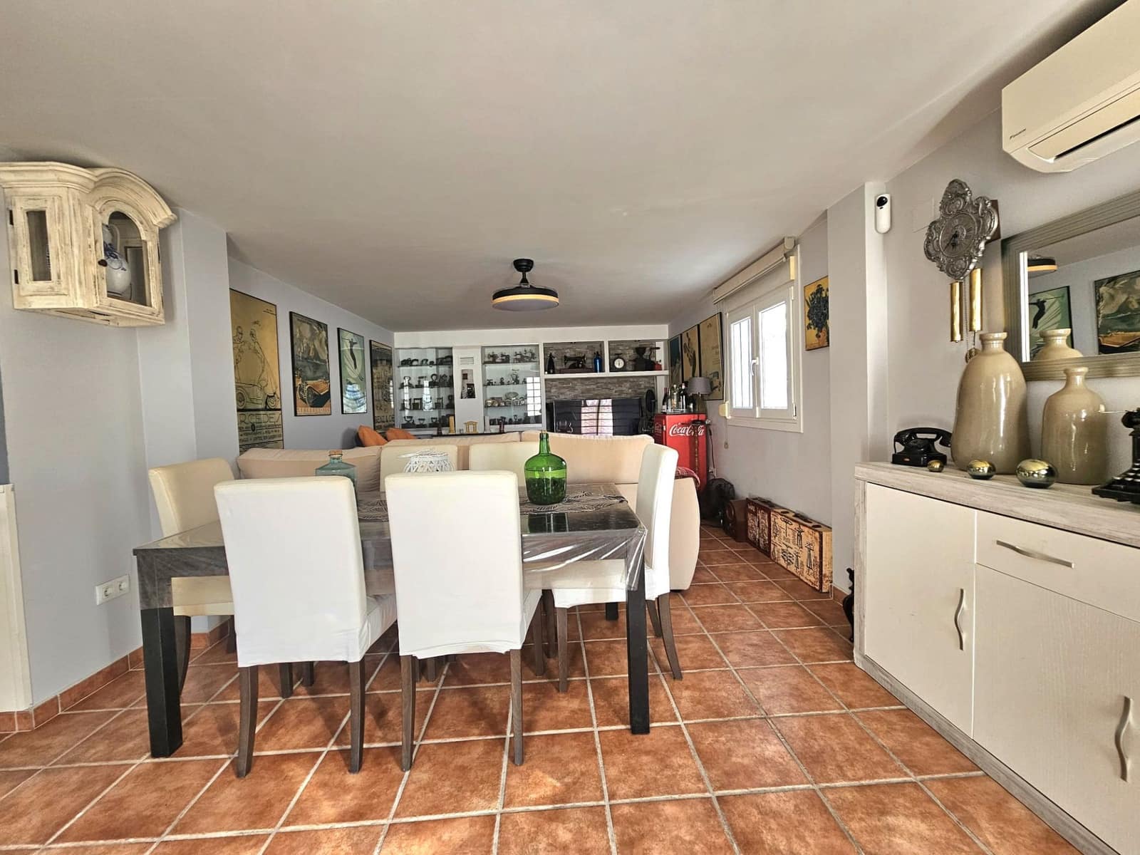 4 soveværelse Villa til salg i Oliva med garage - € 524.900 (Ref: 9421791)