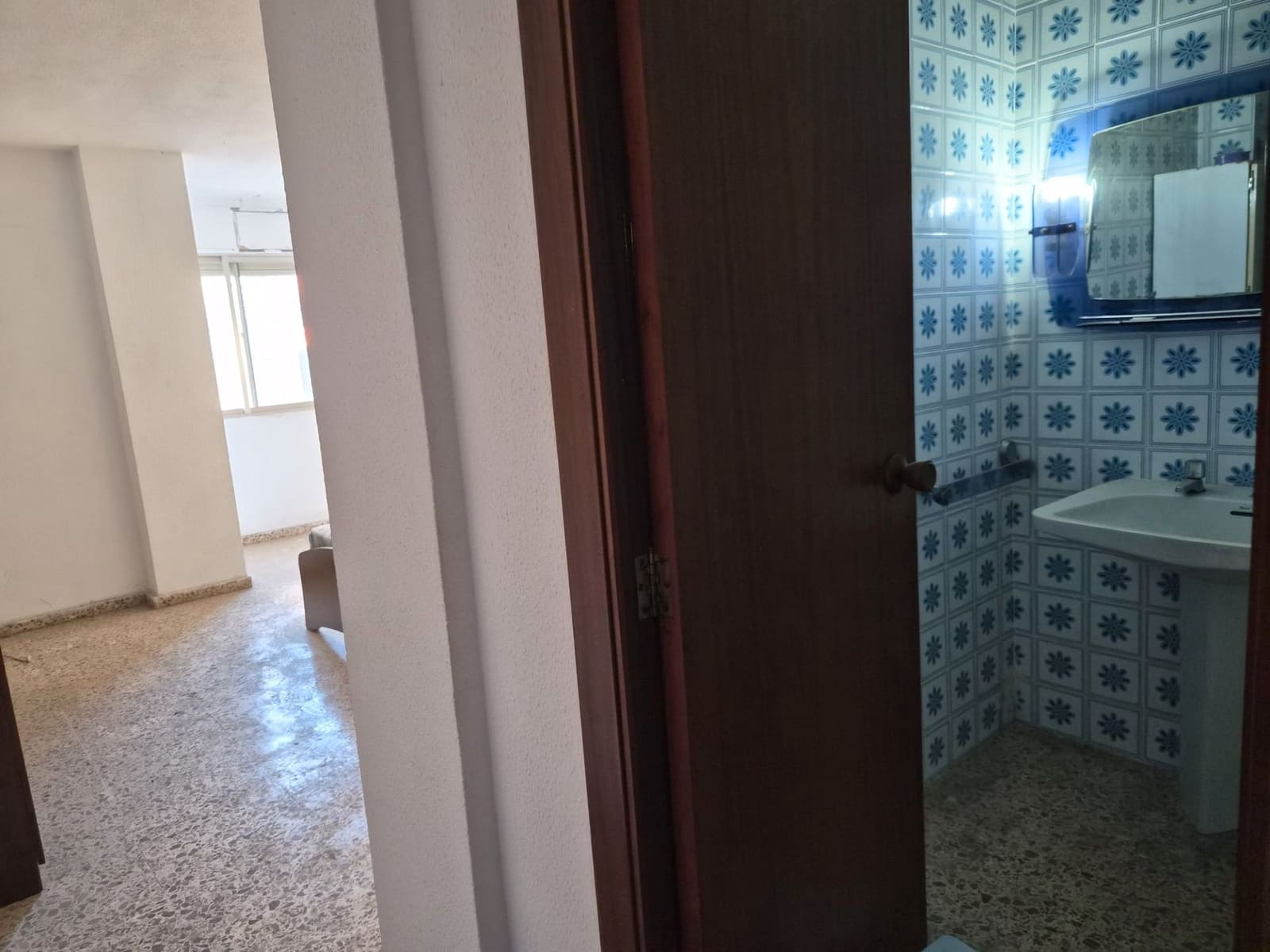 4 slaapkamer Flat te koop in Castello de Rugat - € 59.900 (Ref: 9451547)