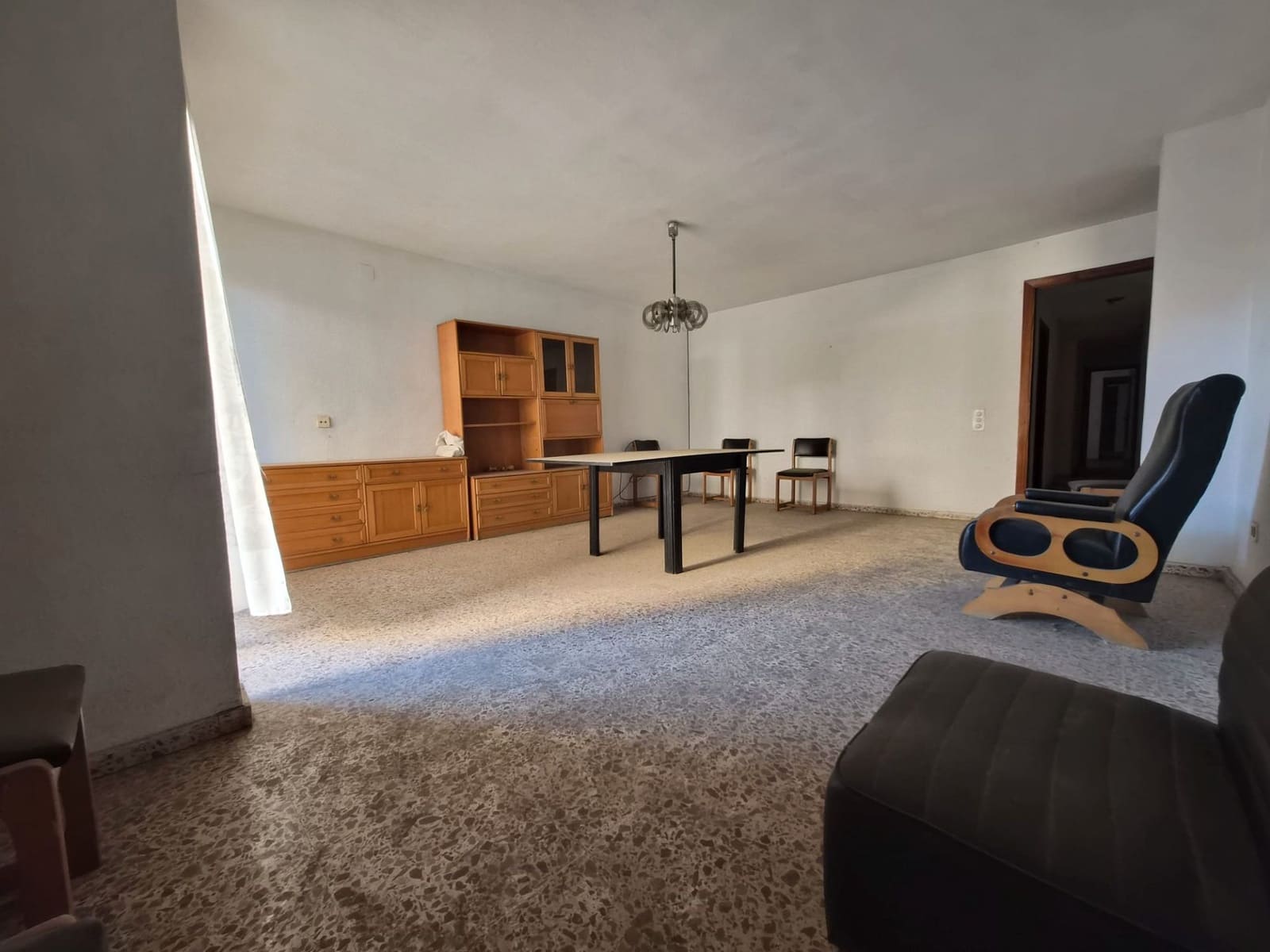 4 slaapkamer Flat te koop in Castello de Rugat - € 59.900 (Ref: 9451547)