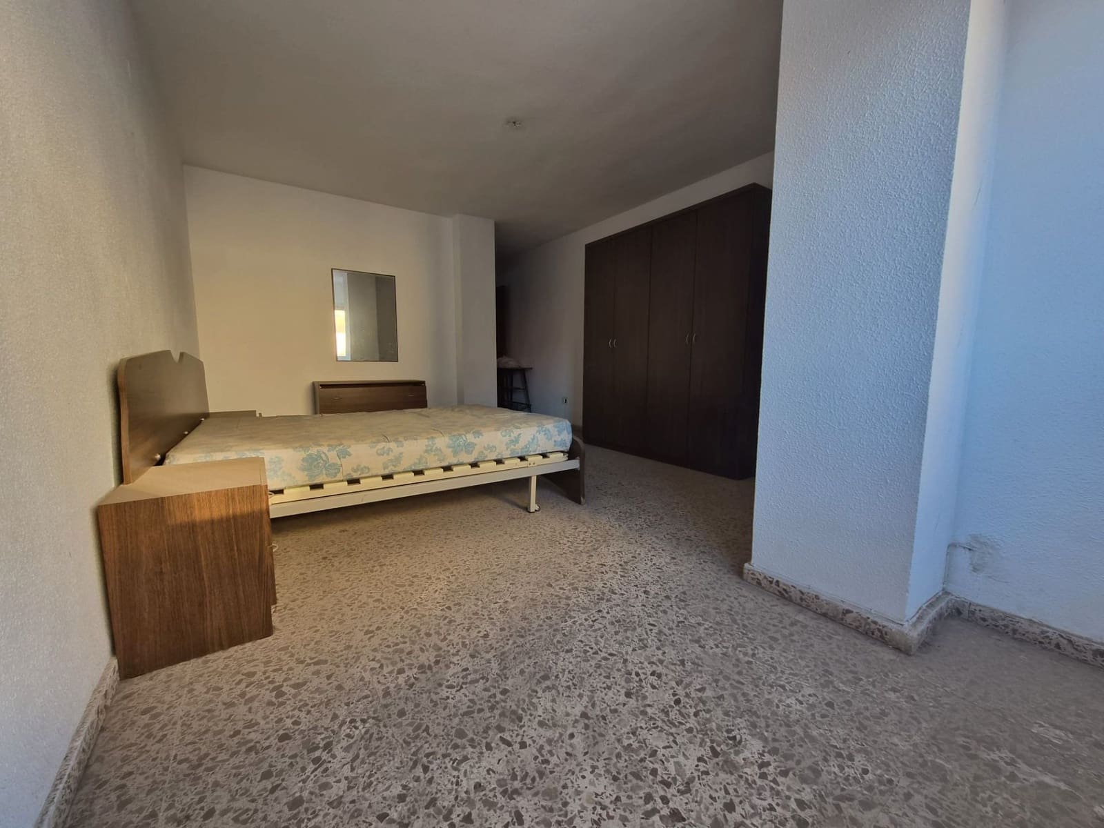 4 slaapkamer Flat te koop in Castello de Rugat - € 59.900 (Ref: 9451547)