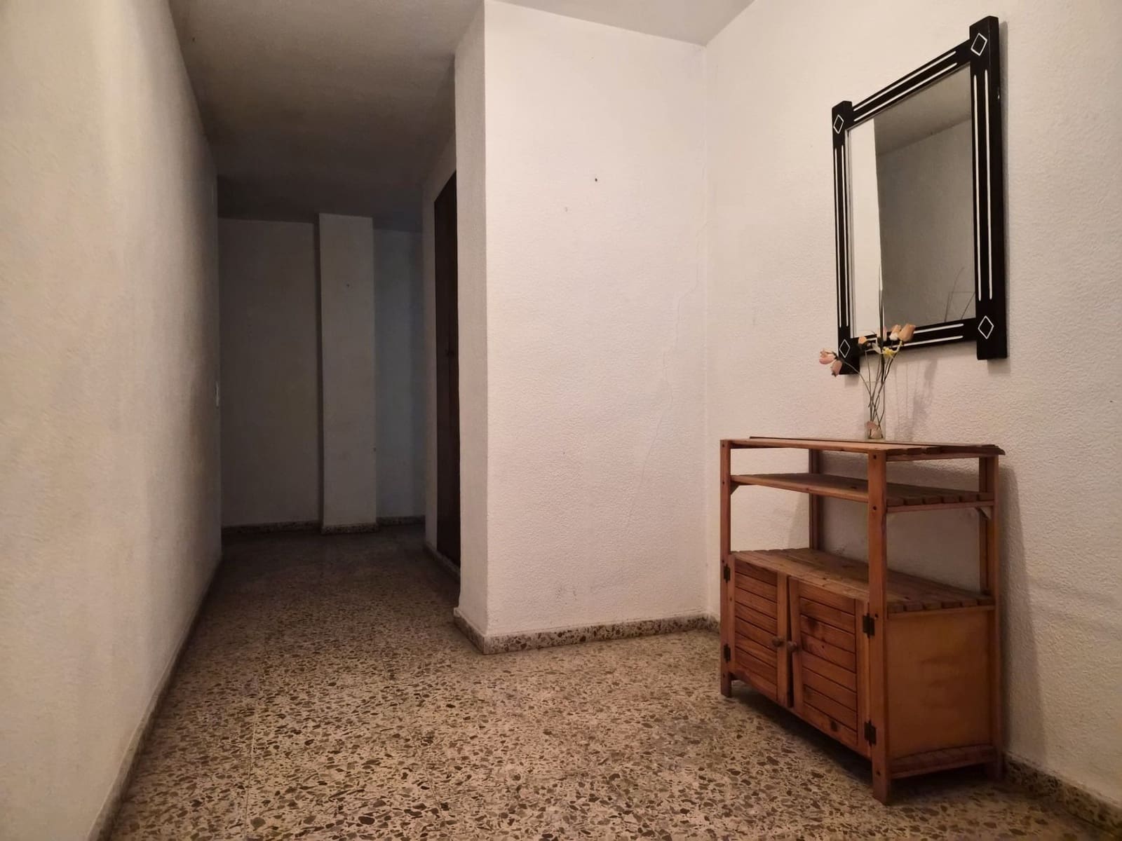 4 slaapkamer Flat te koop in Castello de Rugat - € 59.900 (Ref: 9451547)