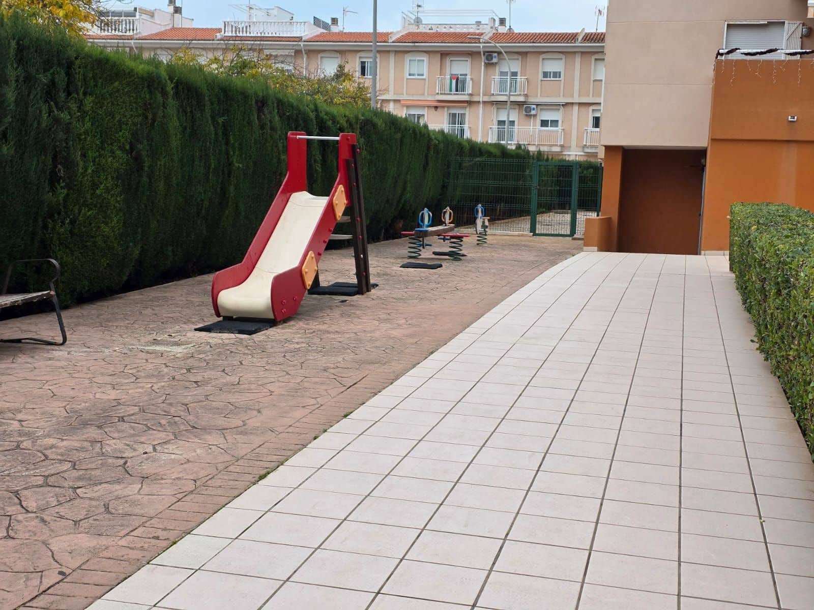 3 sovrum Lägenhet till salu i Gandia med pool garage - 249 000 € (Ref: 9459646)