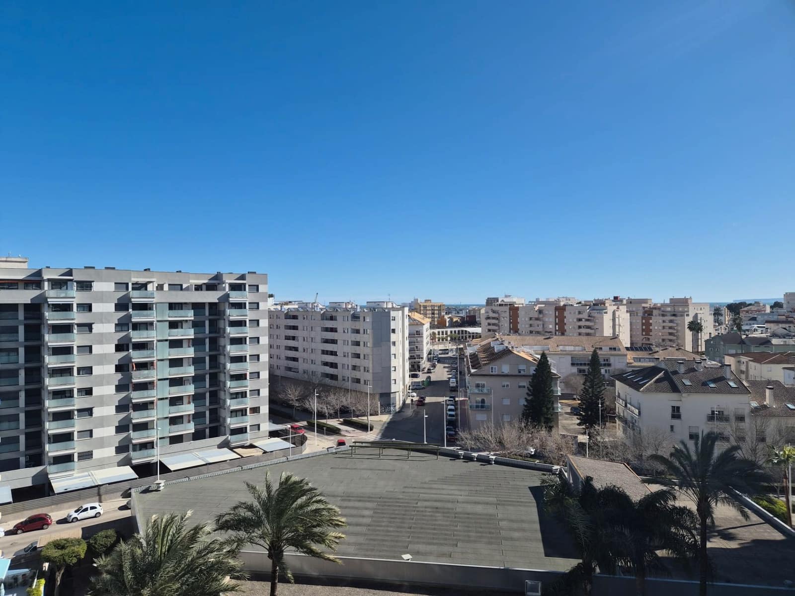 2 makuuhuone Asunto myytävänä paikassa Gandia mukana uima-altaan 
autotalli - 249 000 € (Ref: 9560693)