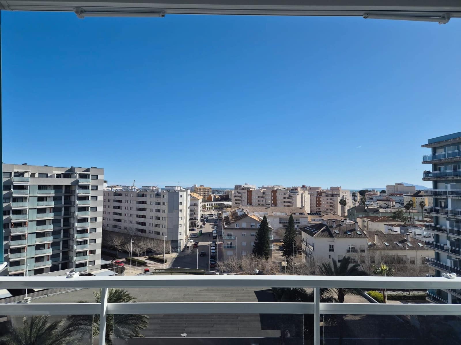 2 makuuhuone Asunto myytävänä paikassa Gandia mukana uima-altaan 
autotalli - 249 000 € (Ref: 9560693)