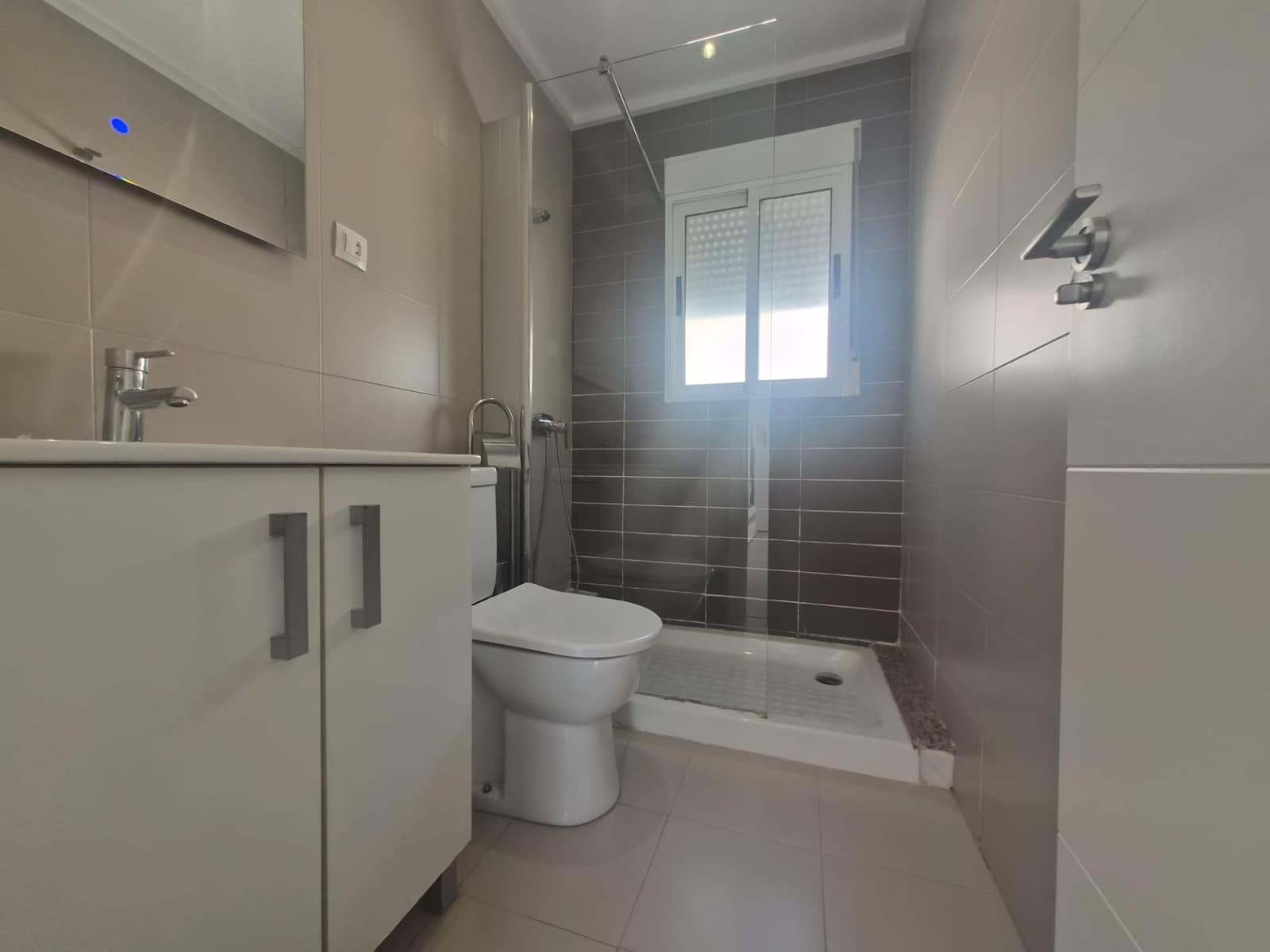 2 bedroom Flat for sale in Gandia - € 182,000 (Ref: 9606952)