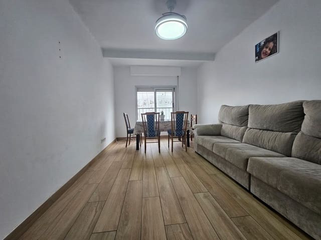 4 makuuhuone Asunto myytävänä paikassa Gandia - 109 000 € (Ref: 9626154)