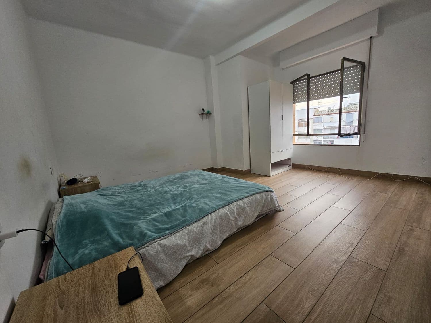 4 bedroom Flat for sale in Gandia - € 109,000 (Ref: 9626154)