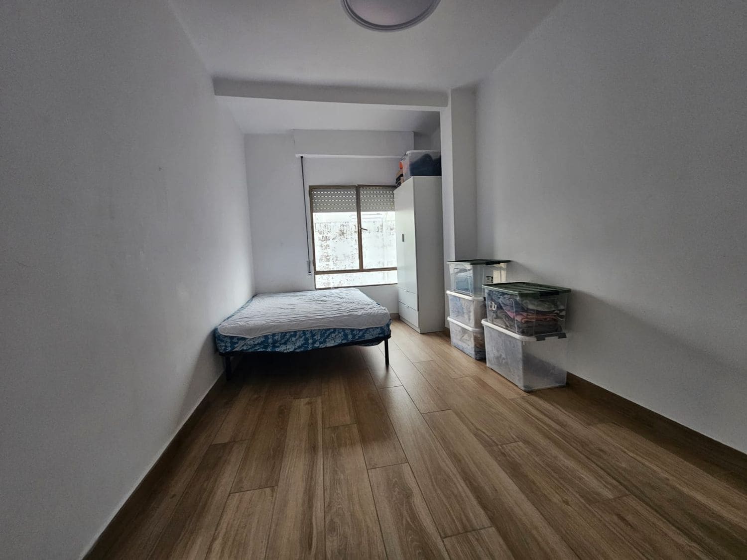 4 bedroom Flat for sale in Gandia - € 109,000 (Ref: 9626154)