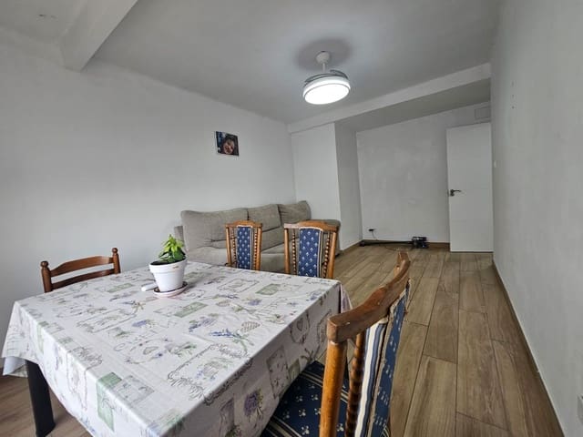 4 makuuhuone Asunto myytävänä paikassa Gandia - 109 000 € (Ref: 9626154)