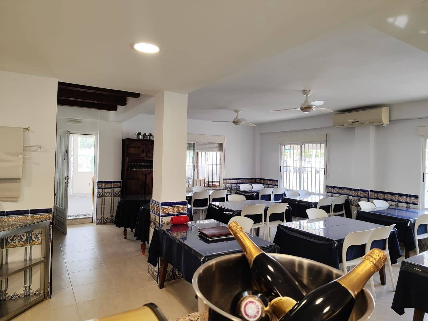 Kaupallinen myytävänä paikassa Xeraco - 249 900 € (Ref: 9626158)