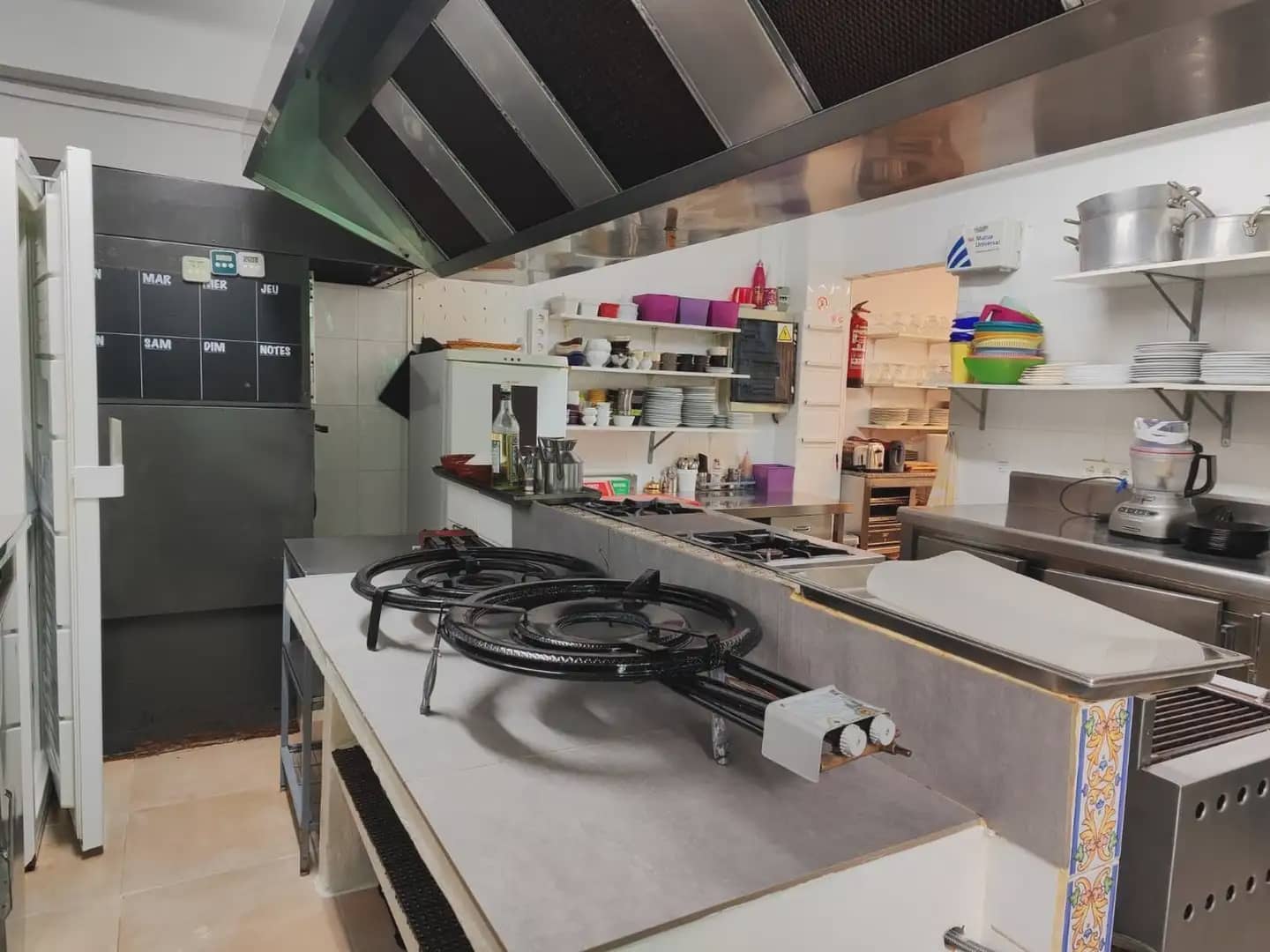 Kaupallinen myytävänä paikassa Xeraco - 249 900 € (Ref: 9626158)