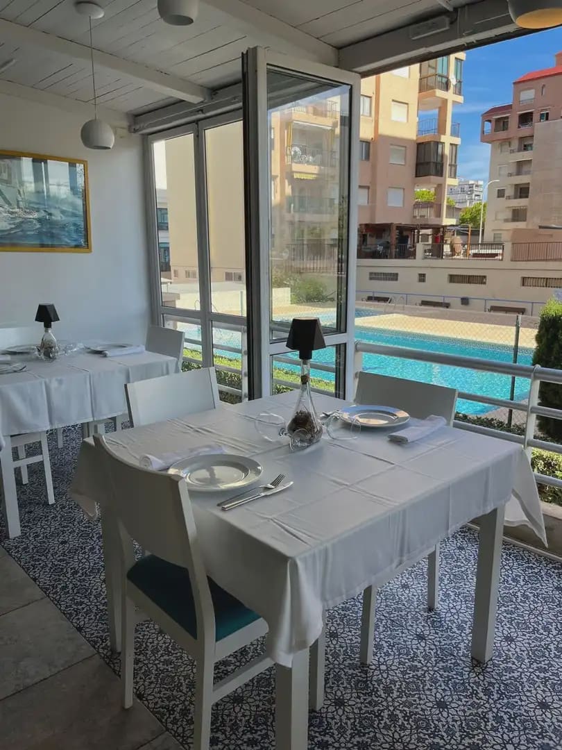 Commercial for sale in Gandia - € 183,300 (Ref: 9626161)