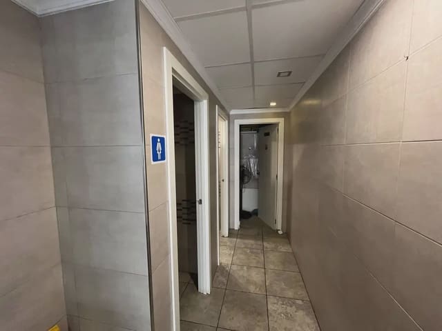 Komercyjne na sprzedaż w Gandia - 183 300 € (Ref: 9626161)