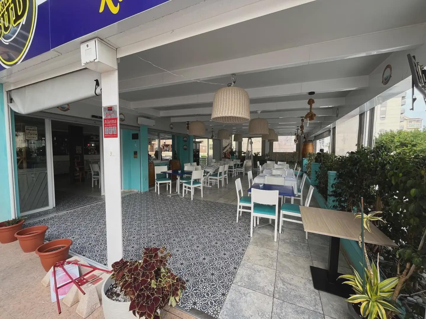 Commercial for sale in Gandia - € 183,300 (Ref: 9626161)