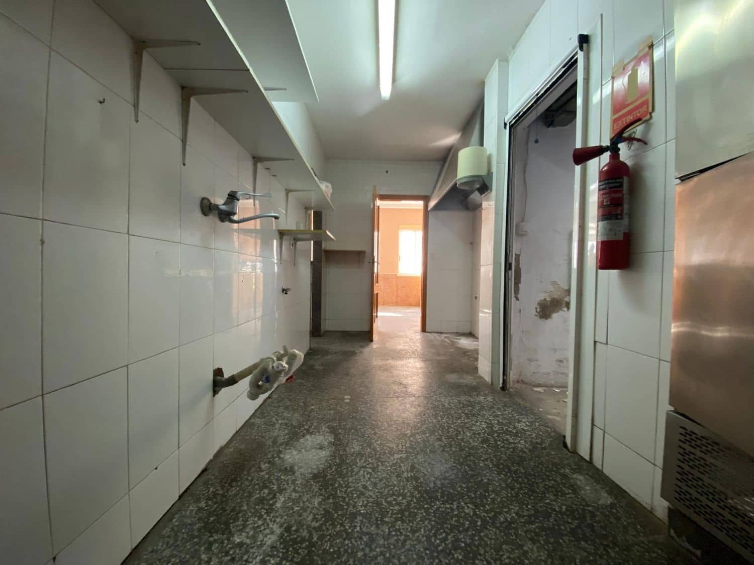 Erhverv til salg i Oliva - € 85.000 (Ref: 9626162)