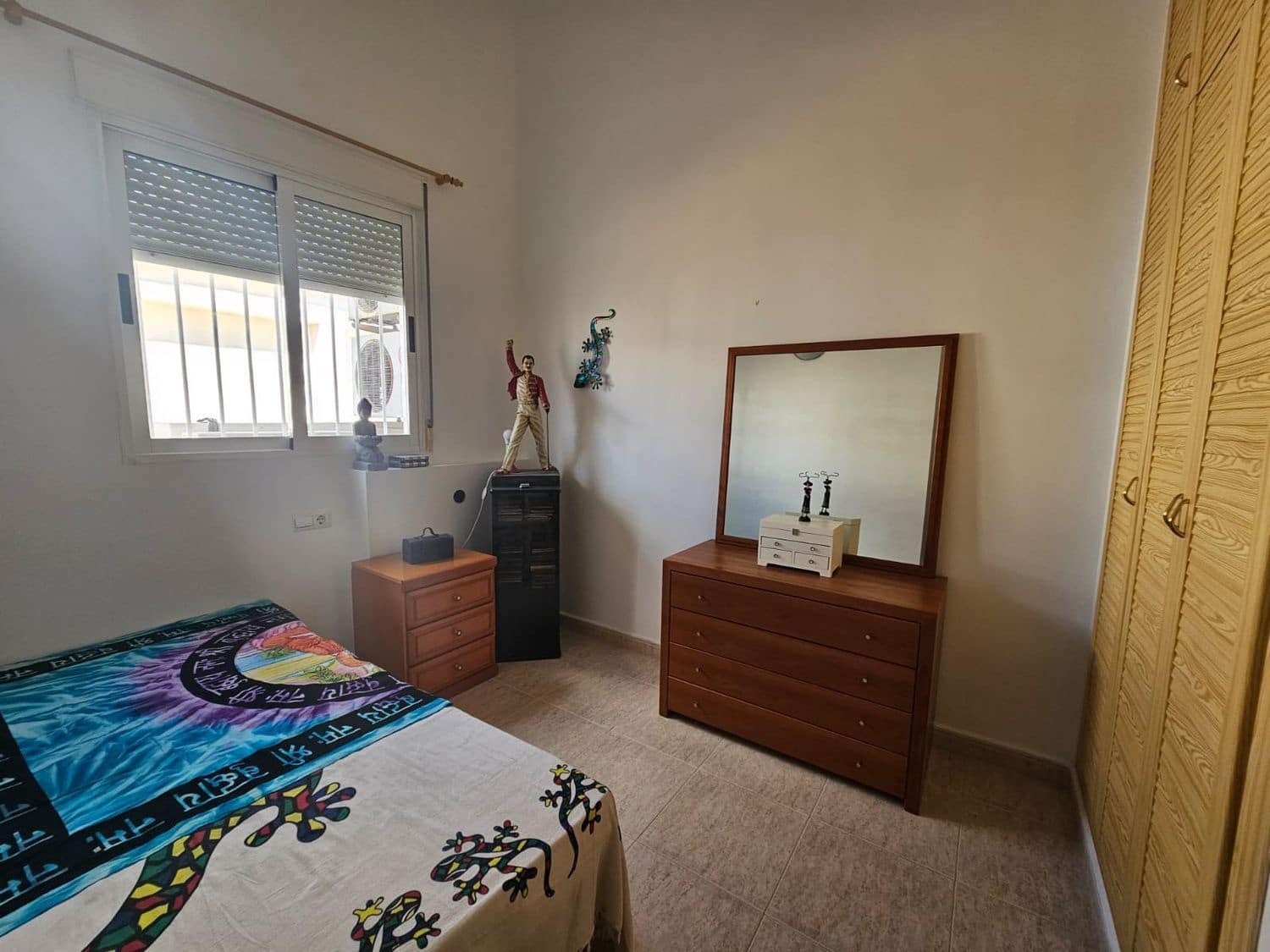 Adosado de 4 habitaciones en Gandia en venta - 279.900 € (Ref: 9626169)