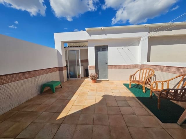 Adosado de 4 habitaciones en Gandia en venta - 279.900 € (Ref: 9626169)