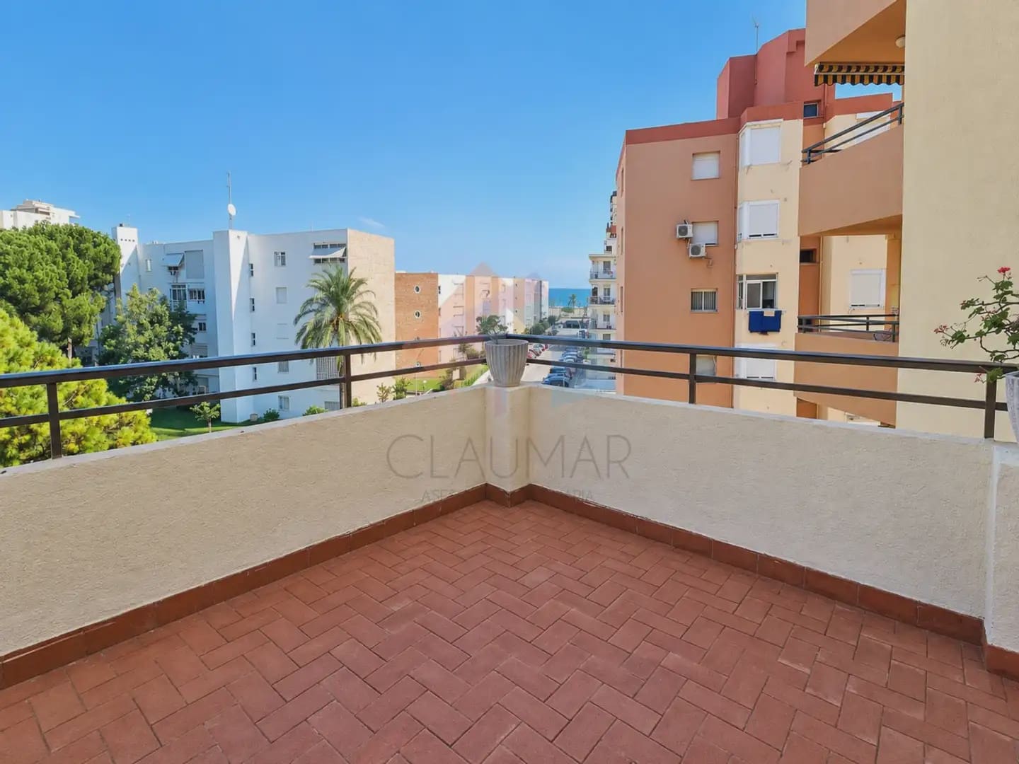 3 bedroom Flat for sale in Gandia with pool garage - € 309,000 (Ref: 9626172)