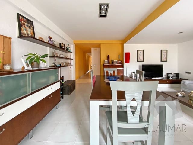 3 bedroom Flat for sale in Gandia - € 165,000 (Ref: 9626176)