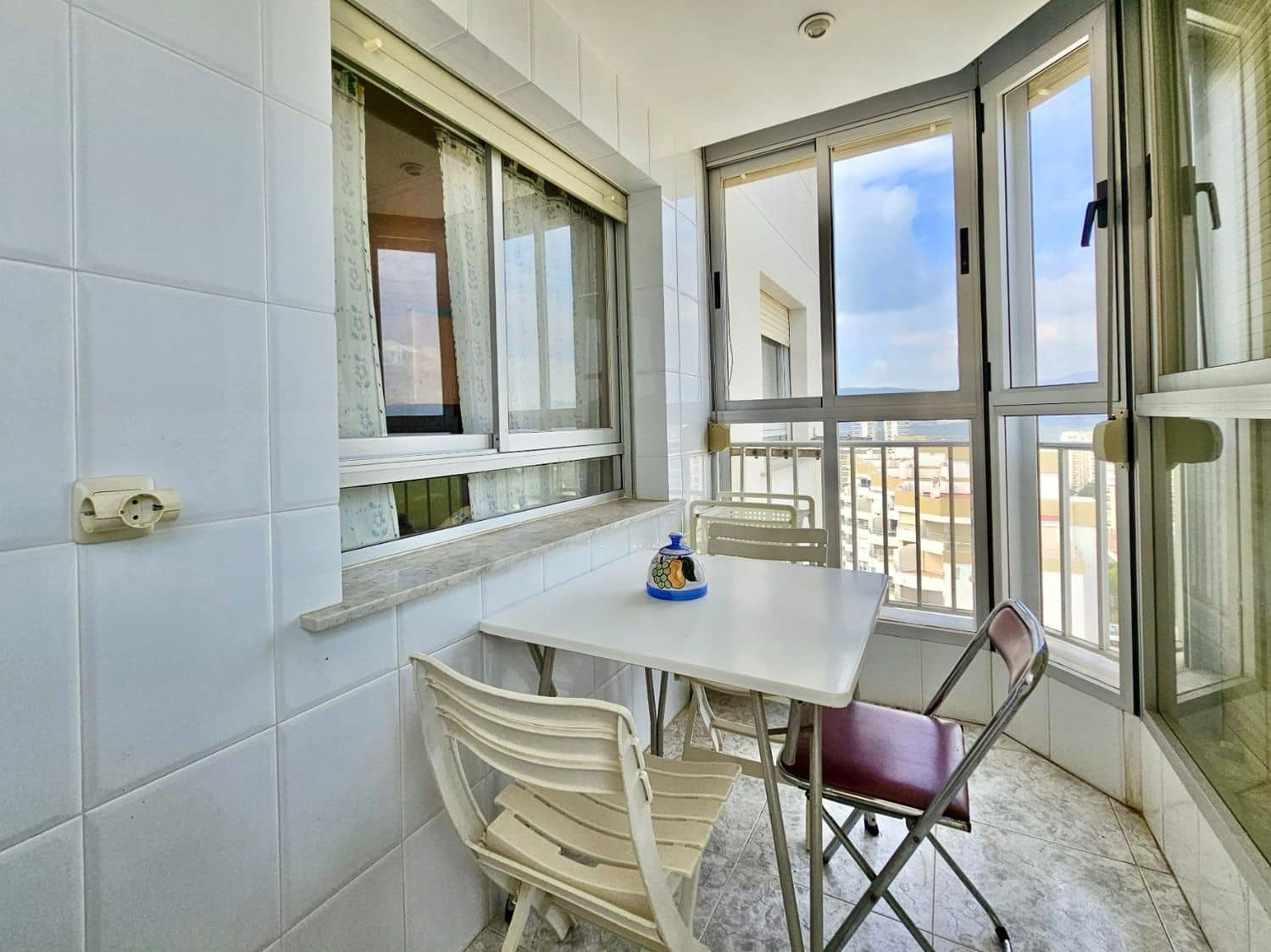 Piso de 4 habitaciones en Gandia en venta - 399.000 € (Ref: 9626178)