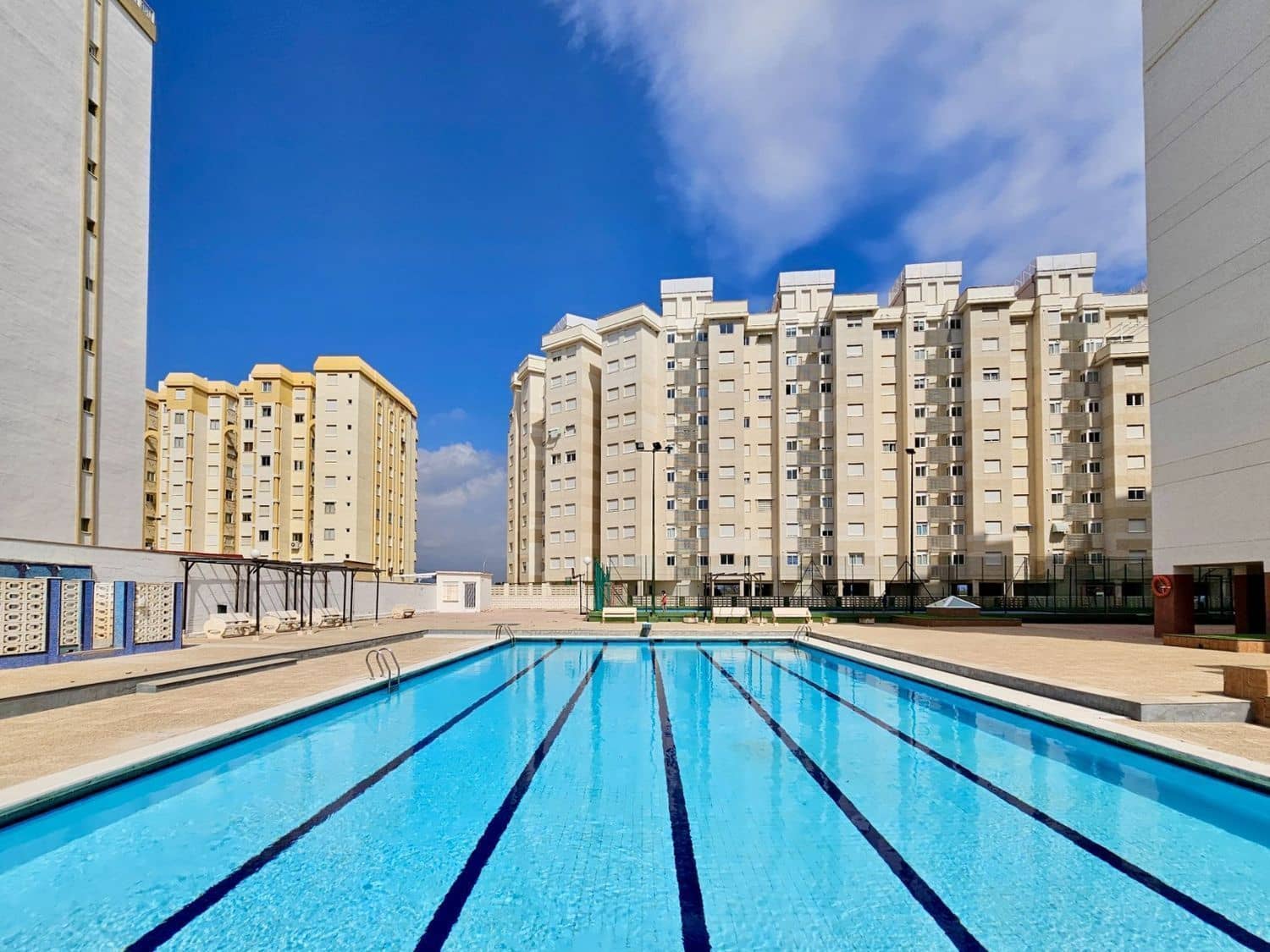 Piso de 4 habitaciones en Gandia en venta - 399.000 € (Ref: 9626178)