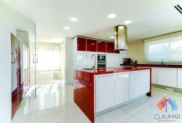 4 makuuhuone Huvila myytävänä paikassa Gandia - 900 000 € (Ref: 9626180)