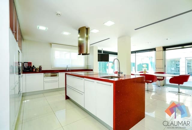 4 makuuhuone Huvila myytävänä paikassa Gandia - 900 000 € (Ref: 9626180)