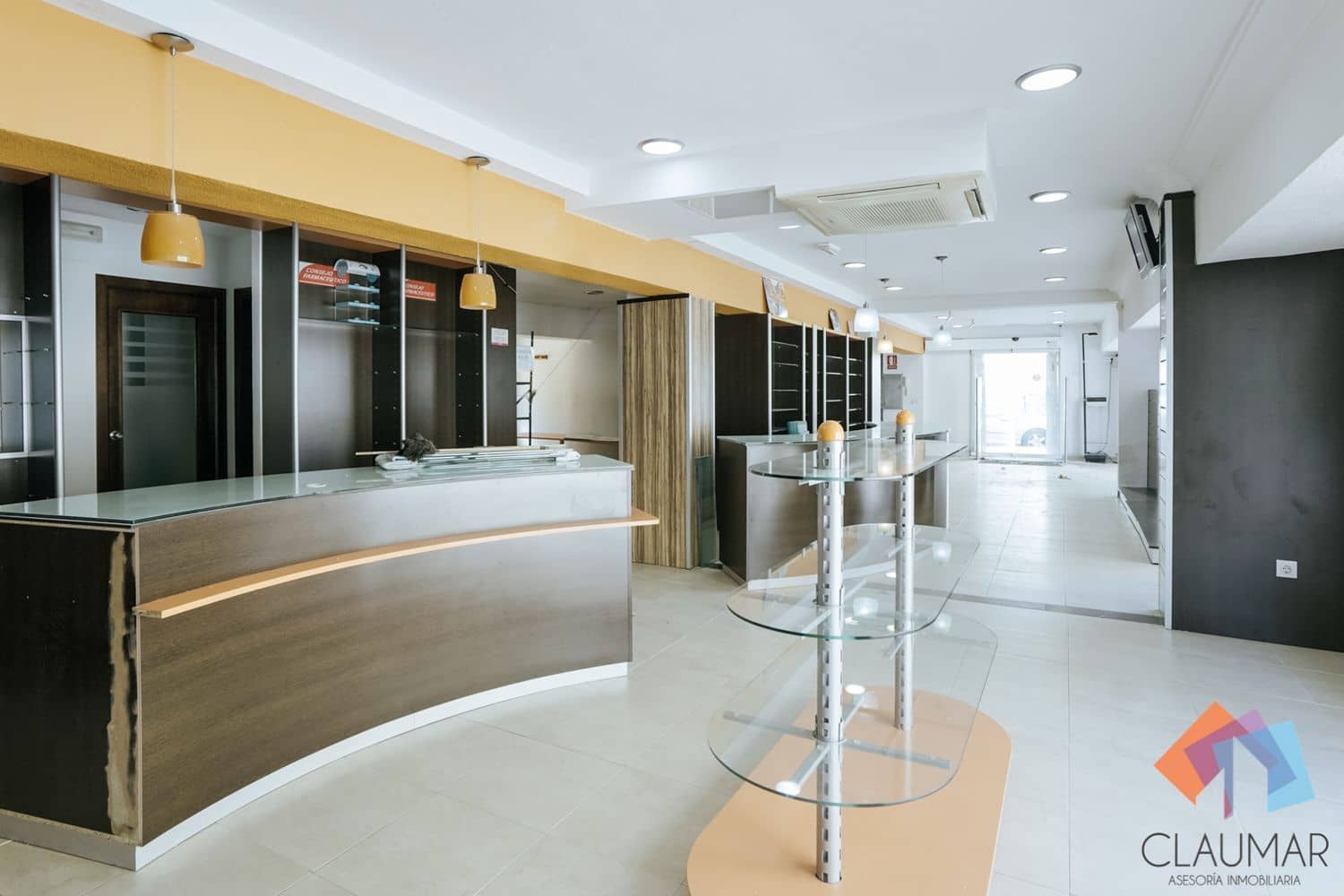 Commercieel te koop in Gandia - € 165.000 (Ref: 9626182)