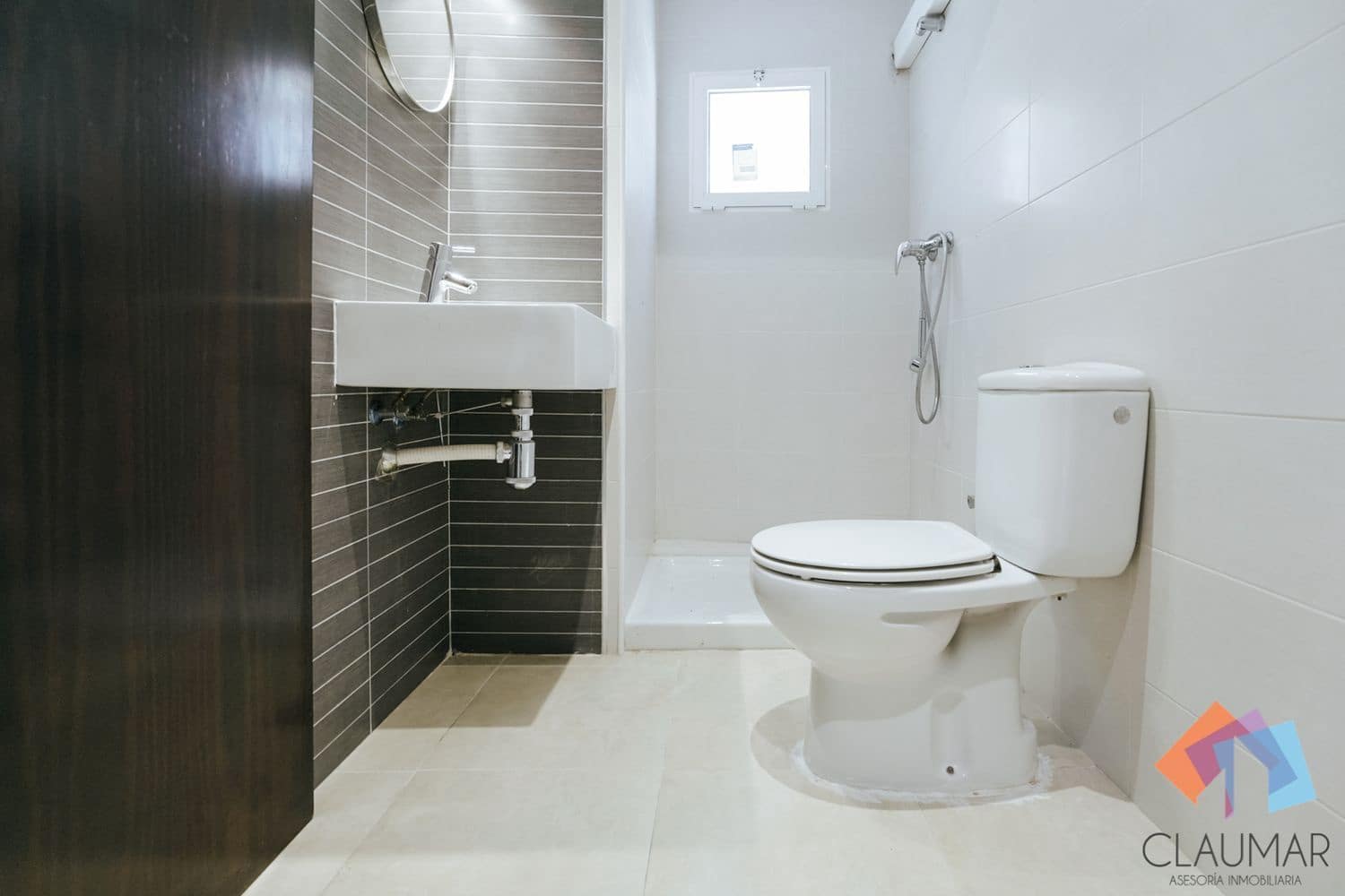 Commercieel te koop in Gandia - € 165.000 (Ref: 9626182)